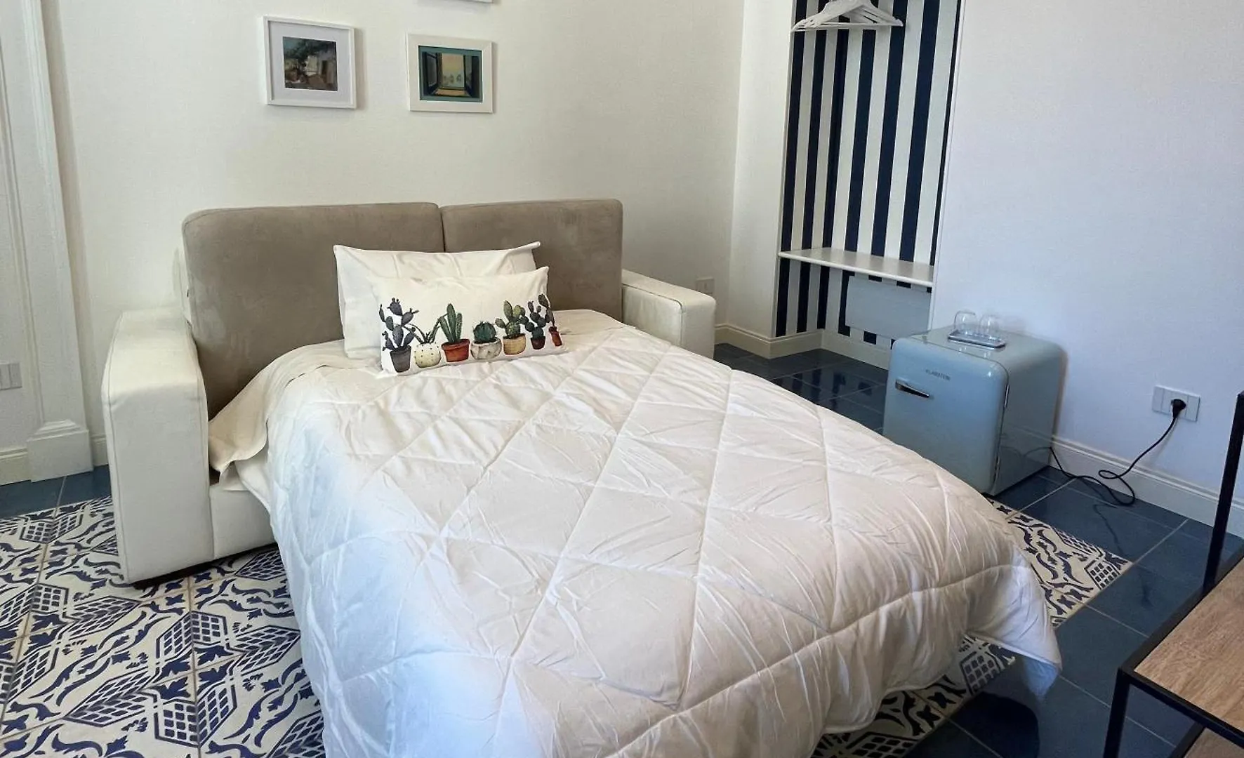 Hotel Gramsci 16 Napoli Affittacamere